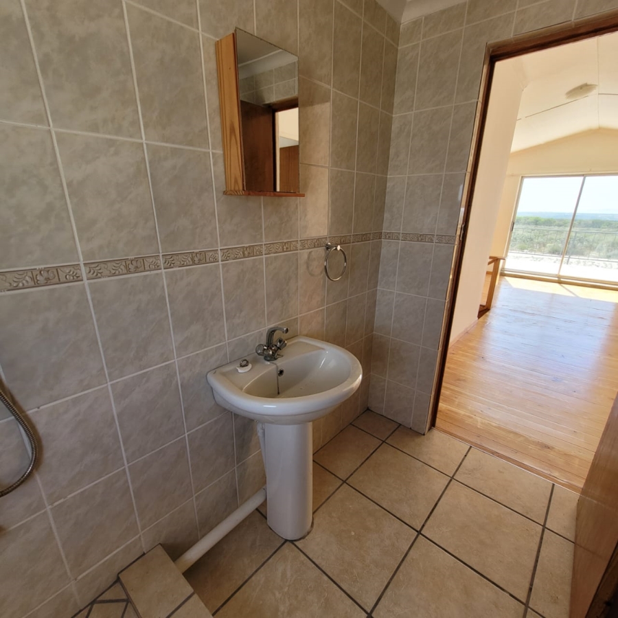 To Let 3 Bedroom Property for Rent in Hartebeesfontein Western Cape